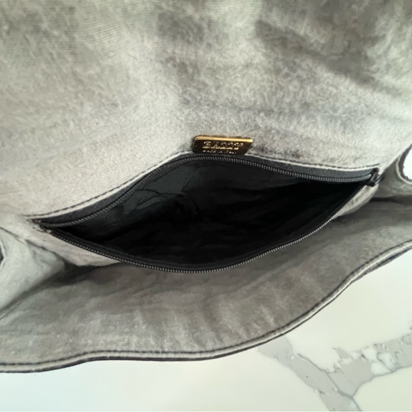 Bally - Double Flap Quilted Lamb Skin Shoulder Bag - Black - Vintage - EUC - Picture 9 of 17